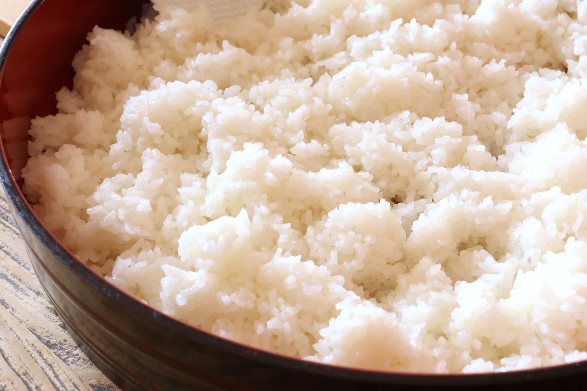 お寿司に合うお米の品種は？選び方のコツ